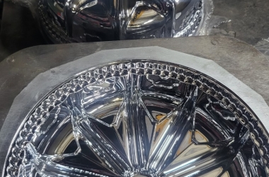 ĐÁNH  BÓNG MẠ CROM HỘP MỨT TRÁI CÂY